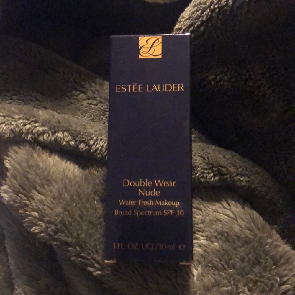 Estēe Lauder DW Waterfresh Foundation 3N1